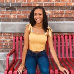 Meet your Posher , Nicole